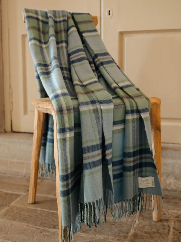 Beech Dappled Skies Tartan Throw - Image 6