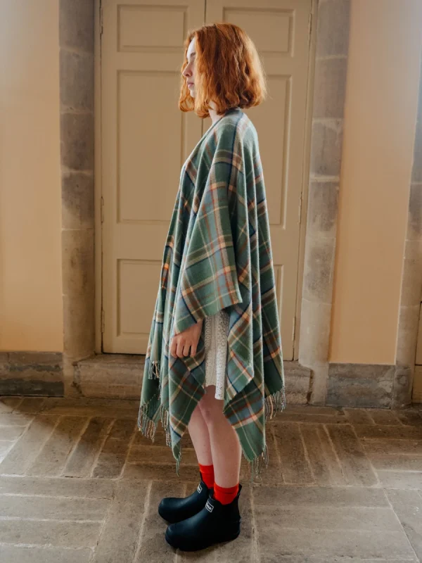 Highlands at Dawn Tartan Serape - Image 3