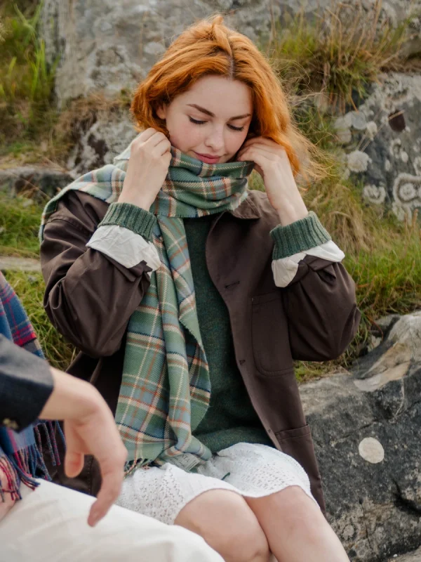Highlands at Dawn Tartan Shawl - Image 8