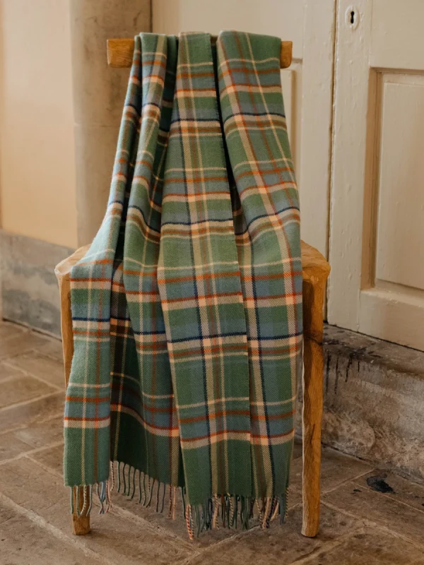 Highlands at Dawn Tartan Throw - Image 6