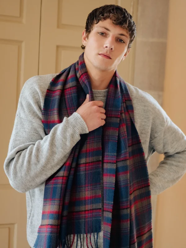 Highlands at Dusk Tartan Shawl - Image 5
