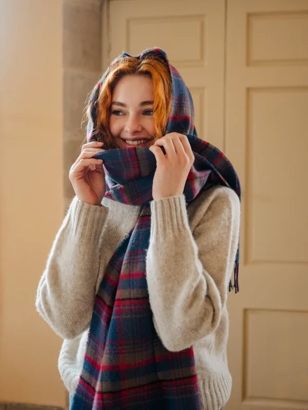 Highlands at Dusk Tartan Shawl - Image 4