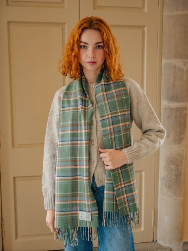Highlands at Dawn Tartan Shawl - Image 2