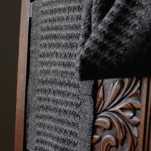 Handwoven Sycamore Narrow Scarf - Natural Dark Grey on a Black Base