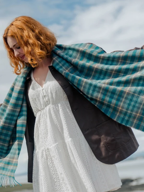 West Coast Waters Tartan Shawl - Image 10