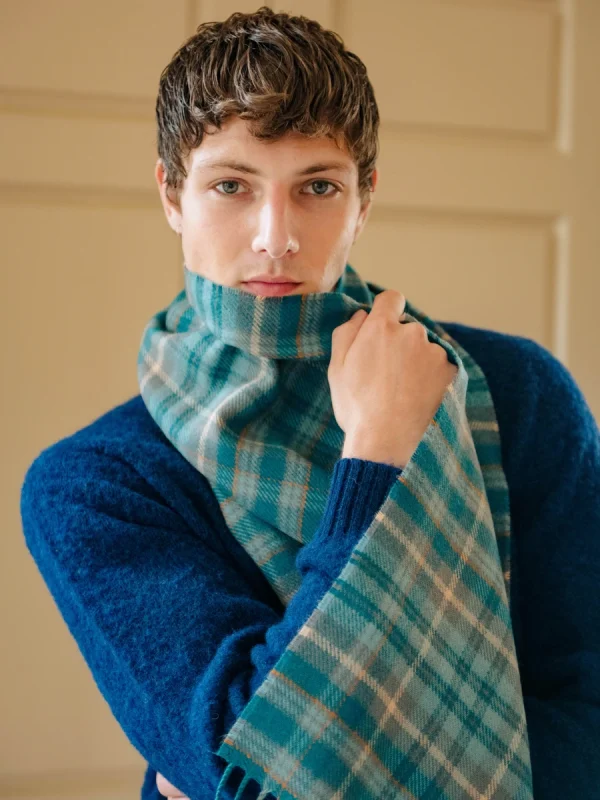West Coast Waters Tartan Shawl - Image 4
