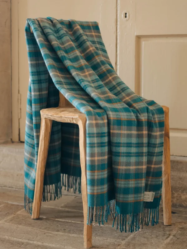 West Coast Waters Tartan Throw - Image 6