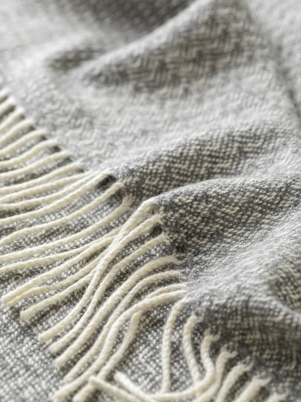 Grey Rippling Barley Blanket Scarf - Image 12