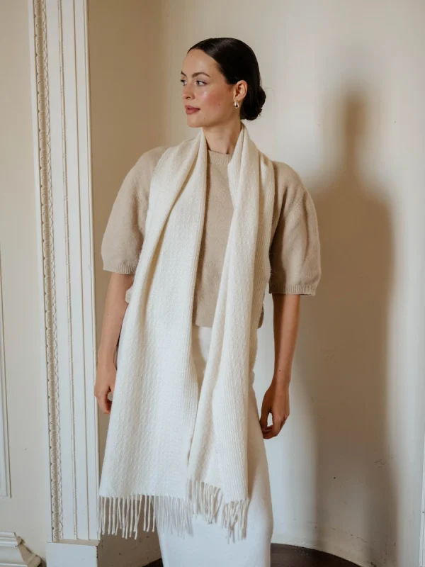 White Rippling Barley Wide Scarf - Image 3