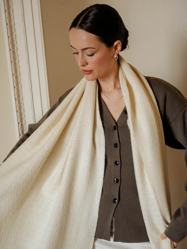 White Harvest Grain Wide Scarf - Image 5