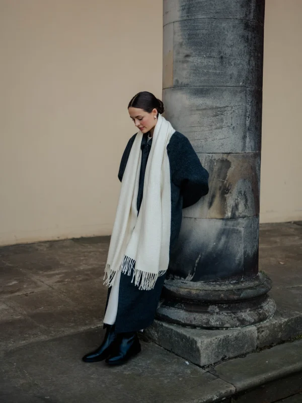 White Rippling Barley Wide Scarf - Image 10
